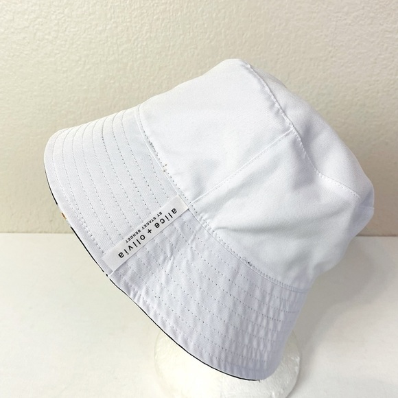 Alice + Olivia Reversible Daisy Bucket Hat OS - Picture 5 of 6